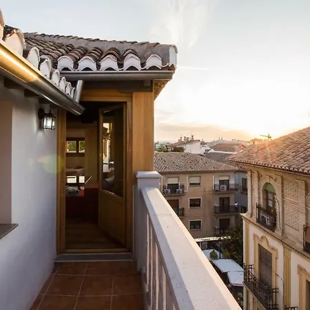 Fantástico ático Con Terraza Y Vistas En El Centro *